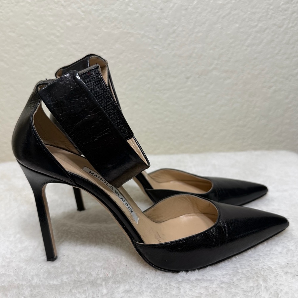 Manolo Blahnik d’Orsay Pump Black Leather Pointed Toe Ankle Strap Size 35 1/2 - Picture 10 of 16